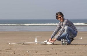 planeador preparativos playa